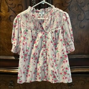 Crown & Ivy Floral Button-Up Blouse